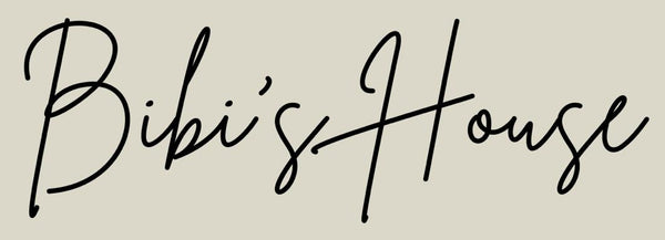 Green apple on a beige background with 'Bibi's House' branding.